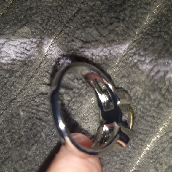 (8)🆕️🚨💛Oval Canary Yellow Centre Rhinestone Ring💛🚨 - Picture 5 of 6